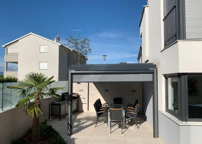 House Art * Malinska